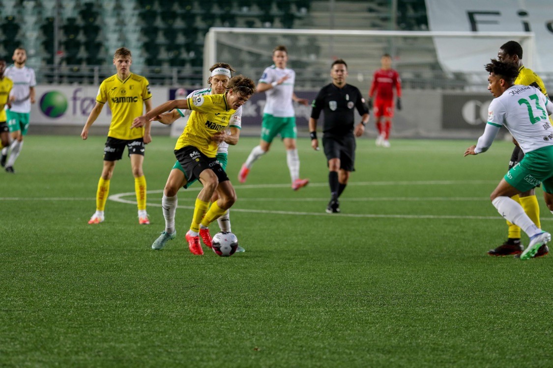 Ute av cupen